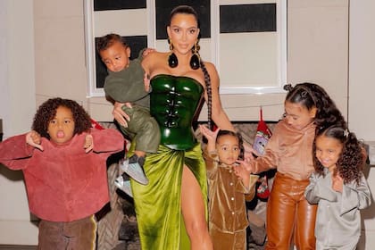 Kim Kardashian y Kanye West tienen cuatro hijos de entre siete y dos años