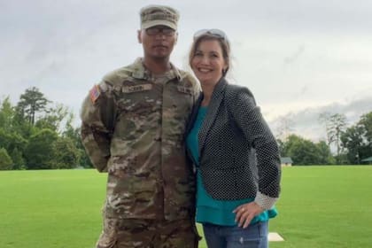 Kimberly Wilkerson junto a su hijo se mudaron a Austin, Texas, en 2022.