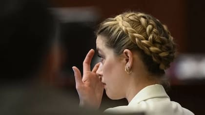 King afirmó que Amber Heard consumía hasta dos botellas de vino cada noche
