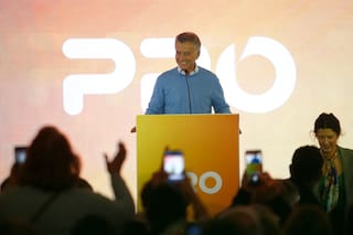 Kirchneristas y libertarios se irritan con Macri