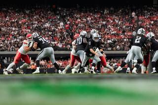 La versión 2026 de los Raiders busca sacudirse su primera derrota en su visita a los Patriots