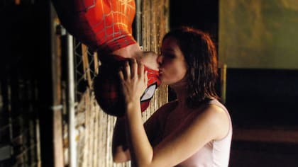 Kirsten Dunst y Tobey Maguire en la versión de Sam Raimi