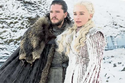 Kit Harington y Emilia Clarke, como Jon Snow y Daenerys Targaryen