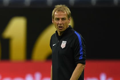 Klinsmann, entrenador del seleccionado anfitrión que quiere llegar a la gran final
