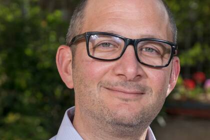 Klor destaca la cohesión política para que el plan anti inflacionario de Israel funcionara.