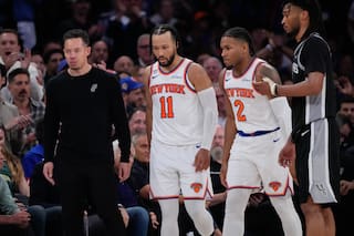 Knicks necesitan reaccionar tras su primera derrota desde abril y Spurs buscan empatar