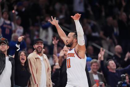 Knicks trituran a Celtics por 119-81 en 6to partido y enfrentarán a Pacers en final del Este