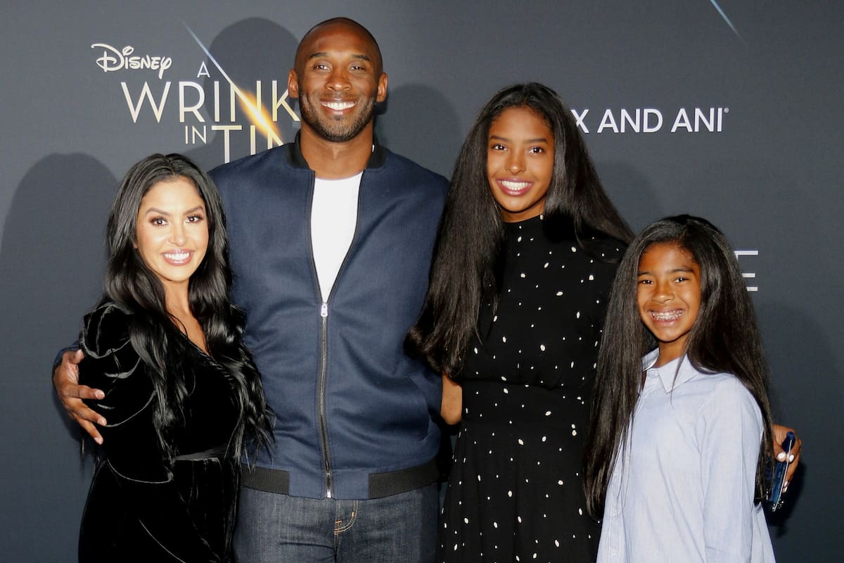 Kobe Bryant con su familia. Bryant, su hija y otras 7 personas murieron en un accidente de helicóptero el 26 de enero de 2020.