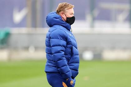 Koeman, en el entrenamiento de este sábado de Barcelona.