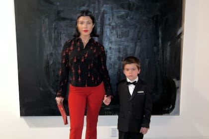 Kourtney Kardashian publicó el nuevo look de su hijo de 7 años, un corte que, según sus seguidores, está muy influenciado por su esposo Travis Barker