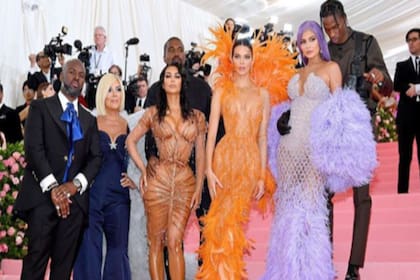 Kris, Kendall y Kylie Jenner también estuvieron presentes junto a sus parejas.