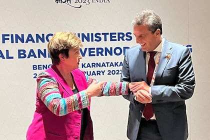 Kristalina Georgieva, titular del FMI, junto a Sergio Massa, ministro de Economía