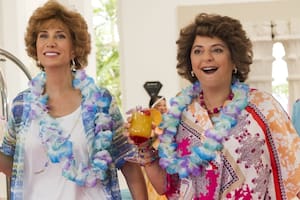 Kristen Wiig y Annie Mumulo volvieron al ruedo con un largometraje camp que no decae