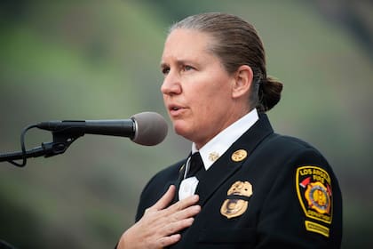 Kristin Crowley fue nombrada jefa del Departamento de Bomberos de Los Ángeles en enero de 2022