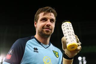 FA Cup: el increíble "anotador" del arquero que eliminó a Tottenham