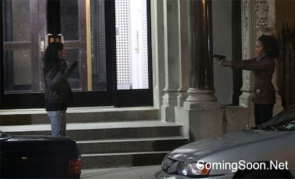 Krysten Ritter como Jessica Jones y Simone Missick como Misty Knight