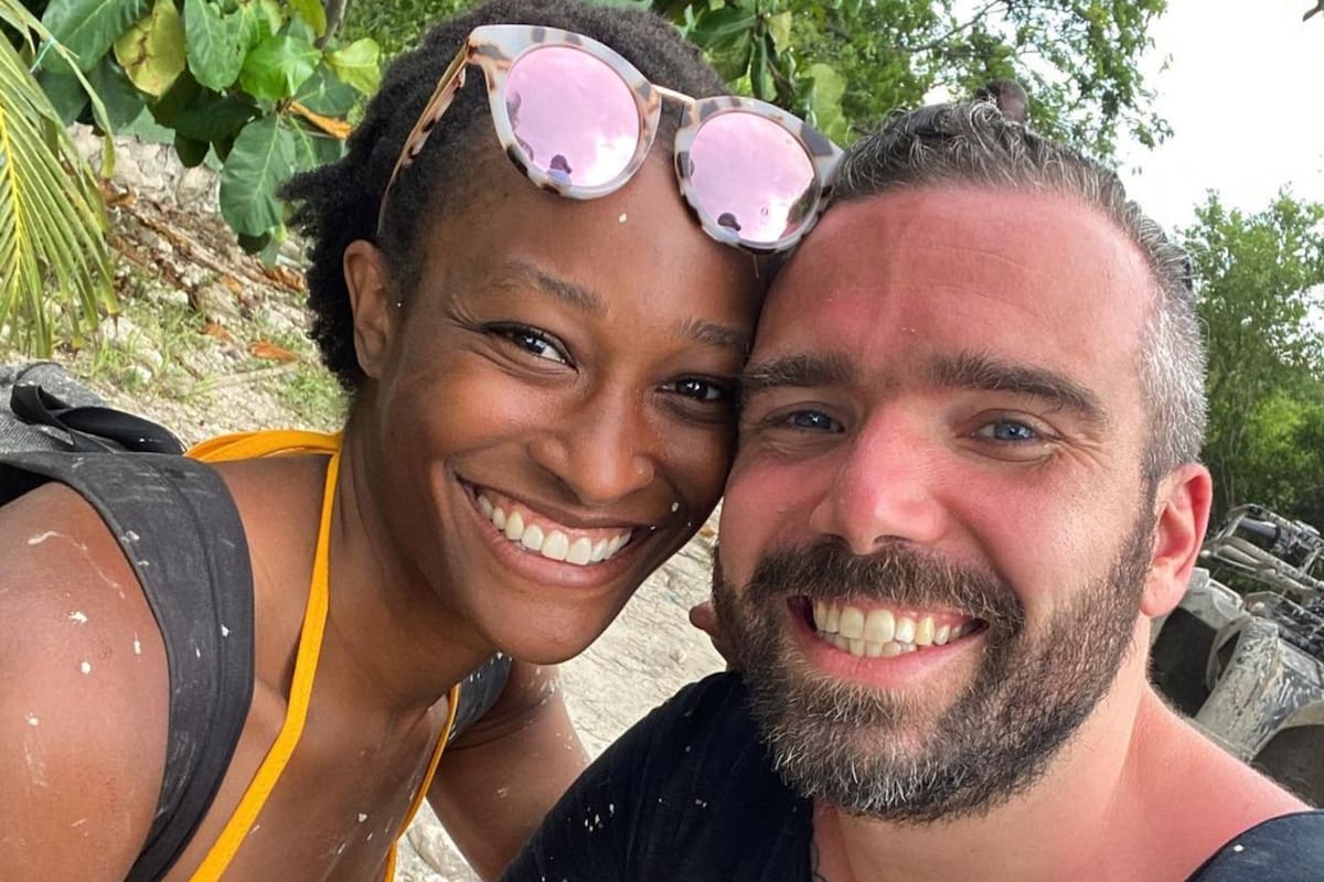 Krystina y Gabriel se conocieron en un avión y no pensaron que sus destinos los llevarían por el mismo camino