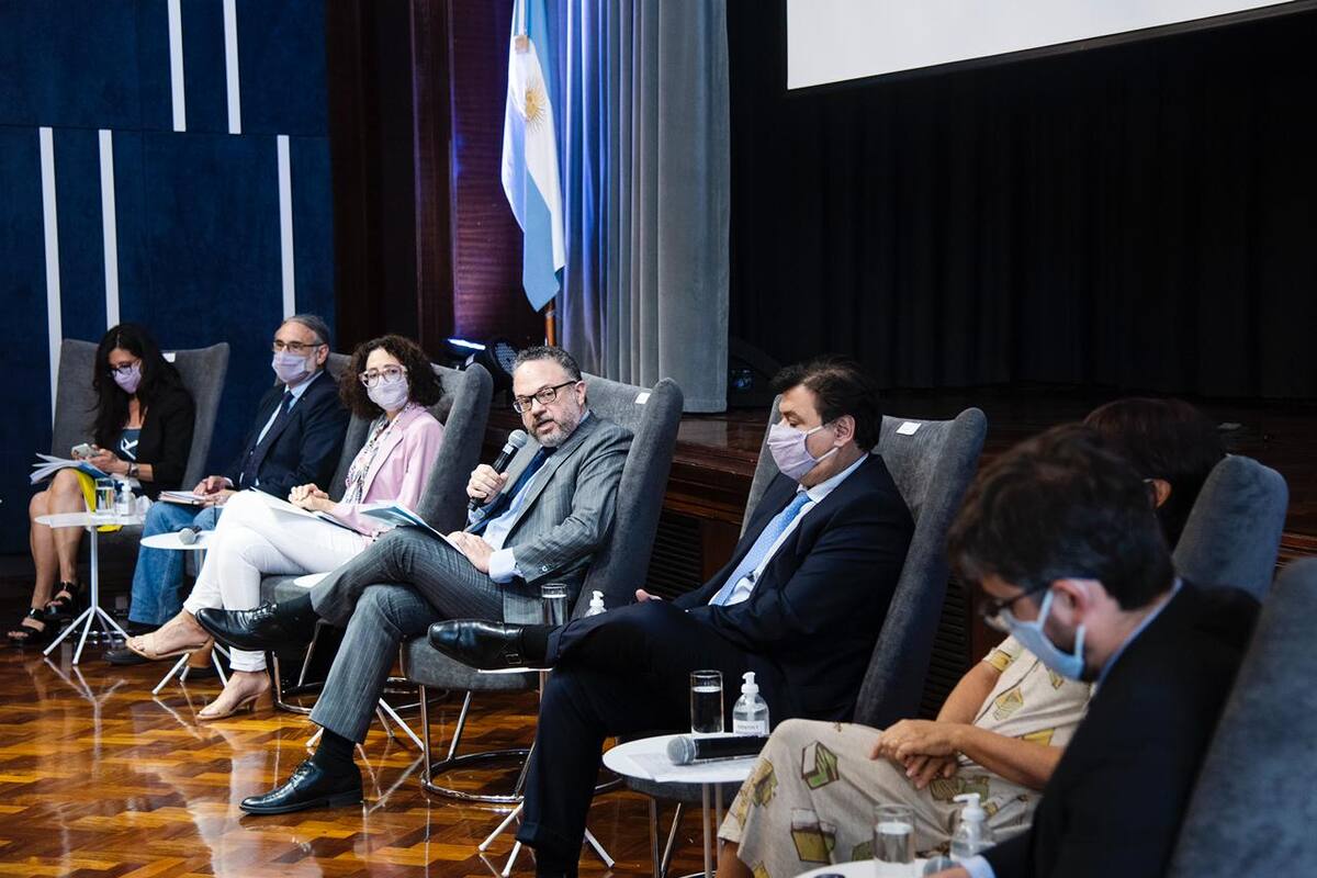 Kulfas con empresarios