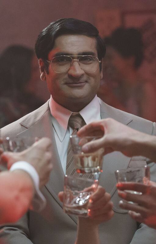 Kumail Nanjiani en la piel de Steve, creador del Chippendale