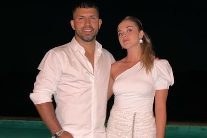 Kun Agüero contestó mensajes por Twitter y uno sobre su estado civil llamó la atención: “Más solo que nunca”