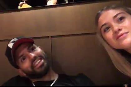 Kun Agüero volvió a Twitch y compartió parte de la transmisión con su novia Sofía Calzetti