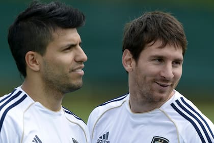 Kun Agüero, ya retirado, se distiende en sus redes sociales y cuenta historias inéditas sobre su vínculo con Lionel Messi