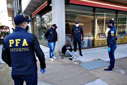 Kurtulus y Camgoz fueron detenidos por Interpol