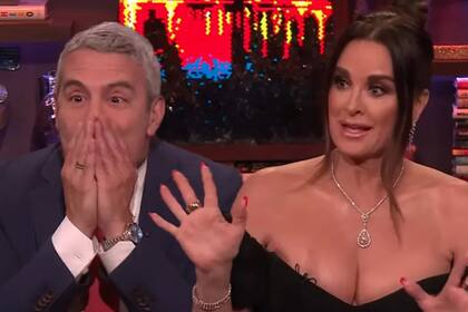 Kyle Richards fue expuesta por Andy Cohen en pleno programa en vivo