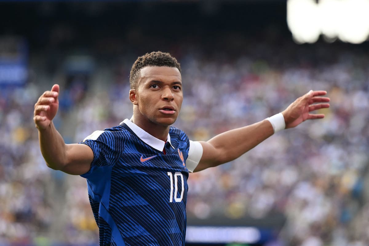 Kylian Mbappé, el mejor jugador de Francia, será titular en el encuentro de este sábado entre Paraguay y Francia