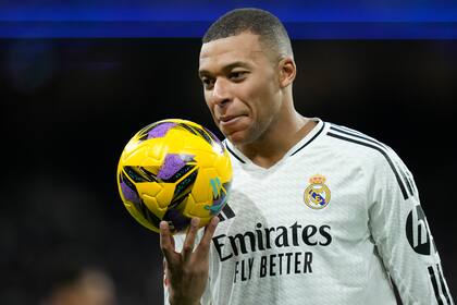 Kylian Mbappé elevó su nivel en Real Madrid y, de a poco, se convierte en la figura del equipo que dirige Carlo Ancelotti