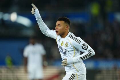 Kylian Mbappe es uno de los 11 futbolistas ternados al premio FIFA The Best