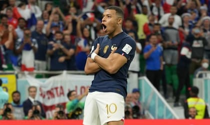 Kylian Mbappé fue imparable ante Polonia en octavos y sentenció el triunfo con dos tantos