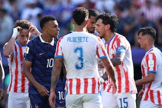 El insulto en español de Mbappé a Junior Alonso y cómo los paraguayos quisieron perturbarlo antes del penal