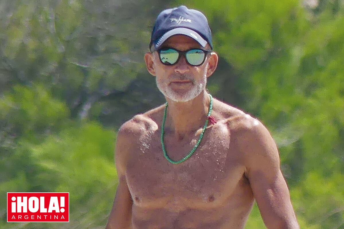 Kyril de Bulgaria es el segundo hijo del rey sin trono Simeón y de Margarita Gómez-Acebo, y vacaciona en este destino desde que era chico.