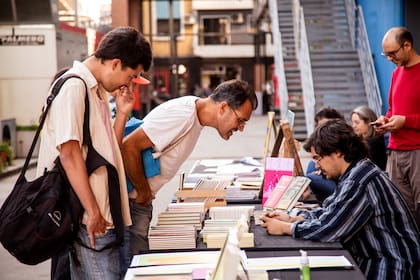 La 3ª edición de la Feria del Libro de Humanidades y Ciencias Sociales convocó a más de cincuenta editoriales medianas y pequeñas