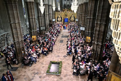 La abadía de Westminster, lista para la coronación