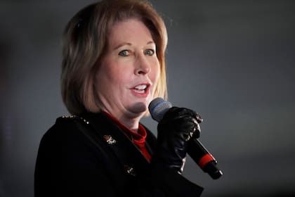 La abogada Sidney Powell, en Alpharetta, Georgia, 2 de diciembre de 2020