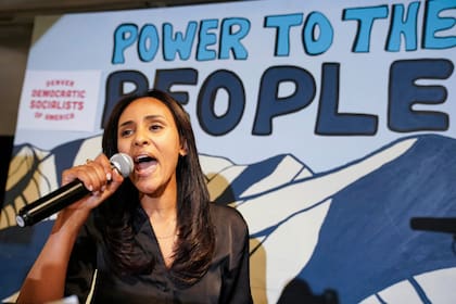 La abogada y activista de 29 años Melat Kiros, candidata socialista democrática en las primarias de la Cámara de Representantes del estado de Colorado.