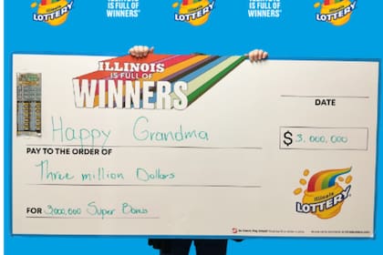 La "abuela feliz", el nombre que eligió para retirar el premio, se llevó un premio de US$3 millones en Illinois