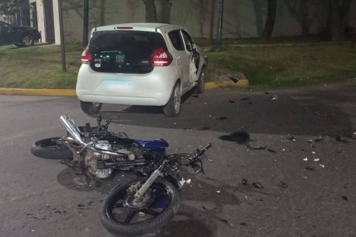La acompañante del joven fallecido se encuentra internado