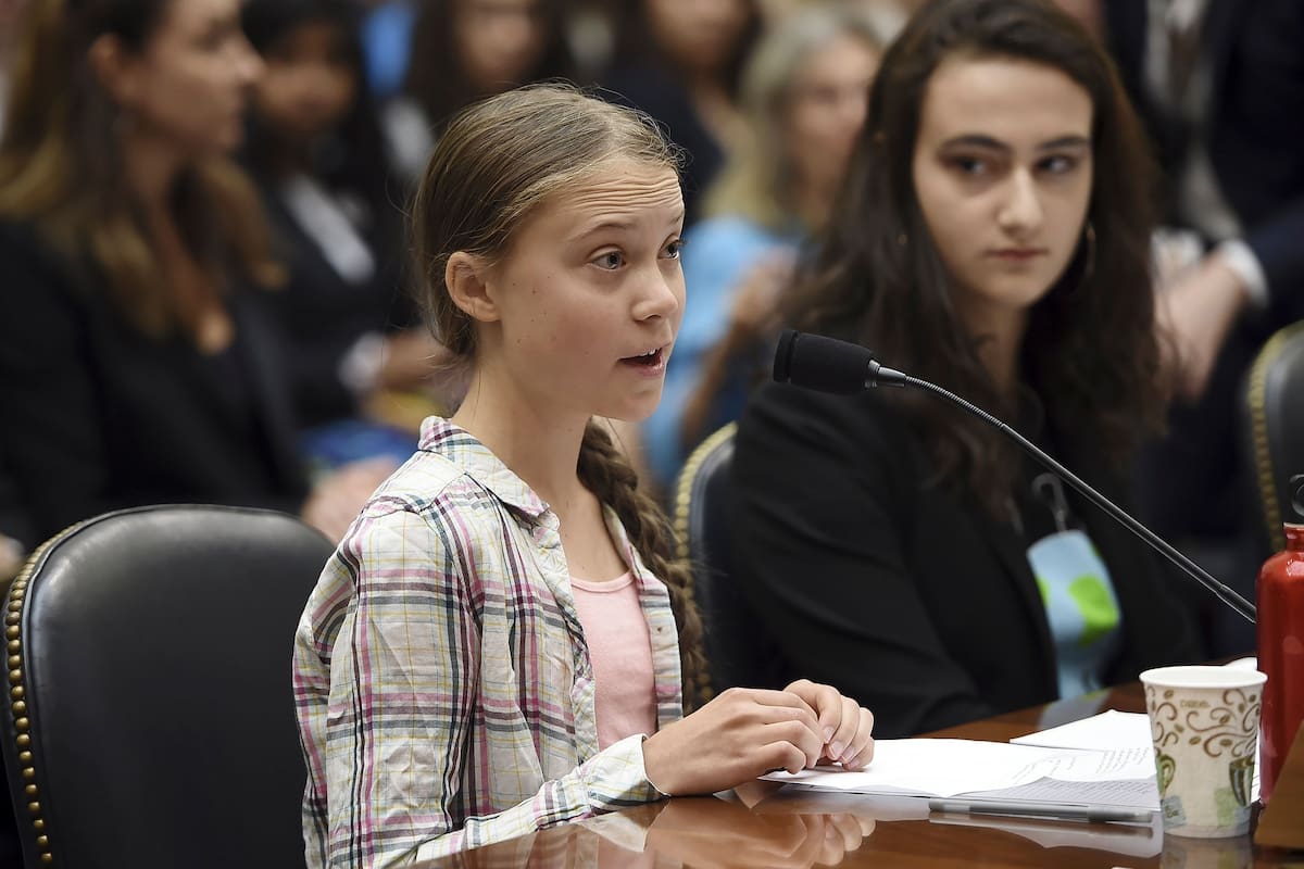 La activista climática adolescente sueca Greta Thunberg testifica en una audiencia conjunta del Comité de Crisis Climática sobre "Voces que lideran la próxima generación sobre la crisis climática global" el 18 de septiembre de 2019 en Washington, DC.