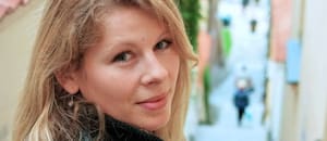 La muerte de una activista en un popular balneario de Ecuador expone una trama que salpica al entorno de Noboa