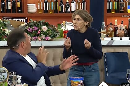 La actriz apuntó contra todos los panelistas y la producción en medio de su desopilante sketch