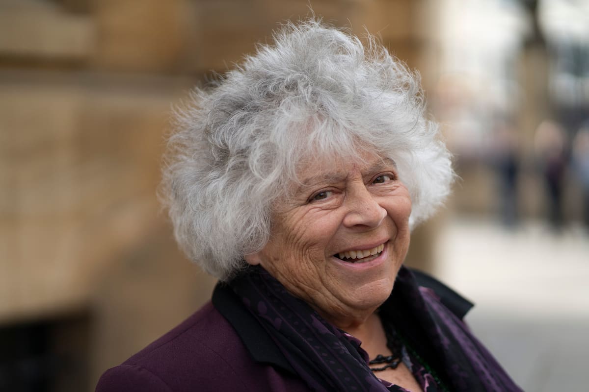 La actriz británica Miriam Margolyes se sinceró sobre su estado de salud a sus 84 años