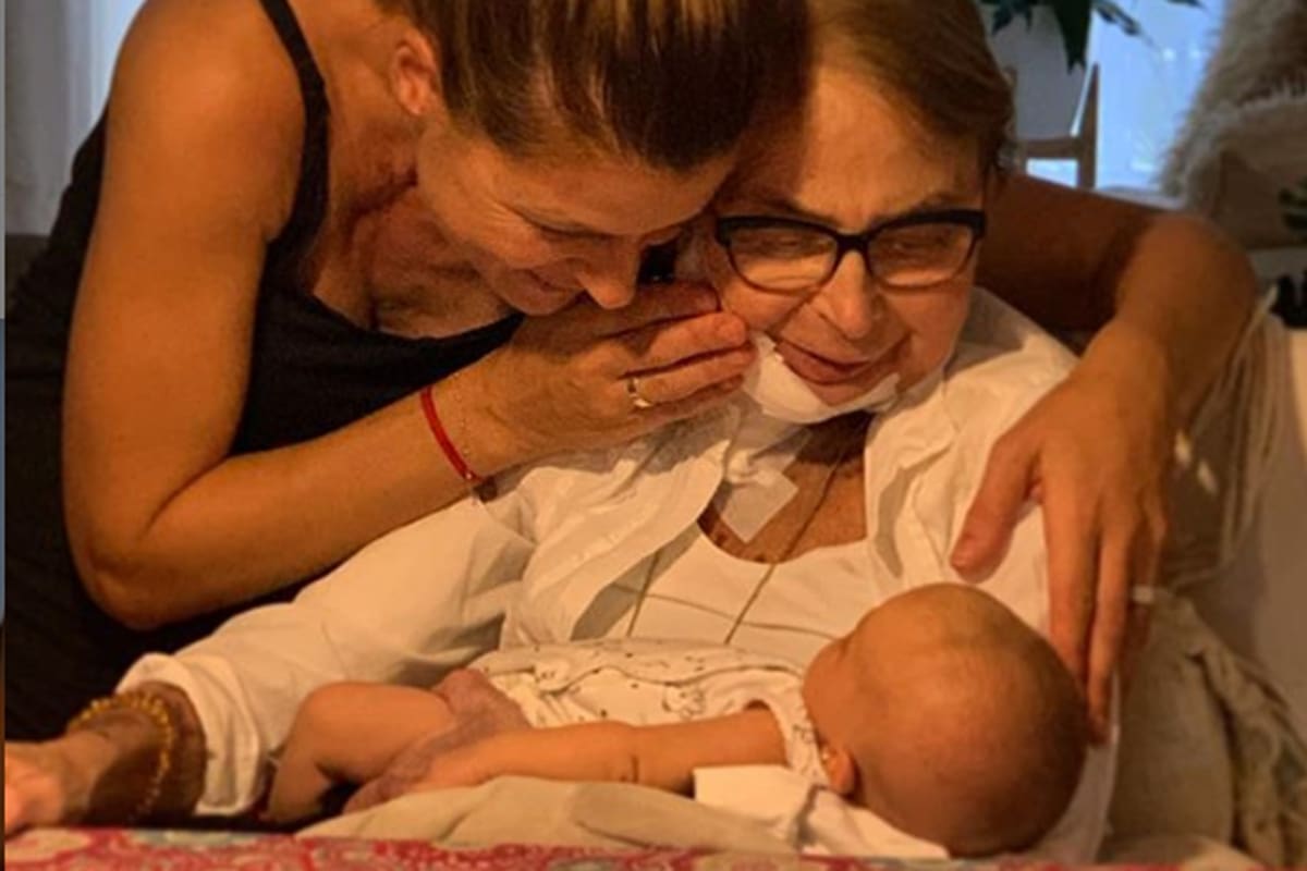 La actriz compartió una tierna imagen junto a su madre y su beba