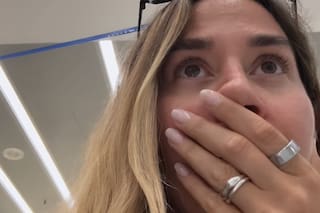 A Jimena Barón le cancelaron el vuelo que la llevaba a la final del Mundial y mostró su desesperación