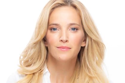 La actriz de Casados con hijos se refirió a las personas que la trararon de "tontita" por creer en Dios y la acusaron de guardar silencio ante supuestas situaciones de violencia doméstica