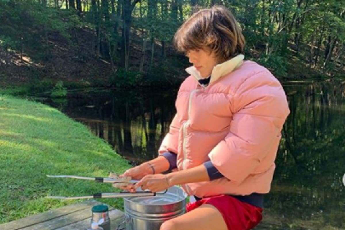 La actriz e influencer está viviendo en una reserva de animales y comparte su nueva día en las redes sociales