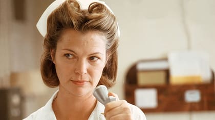 Louise Fletcher, en el papel de Ratched en el clásico film. Por este trabajo la actriz ganó un Oscar