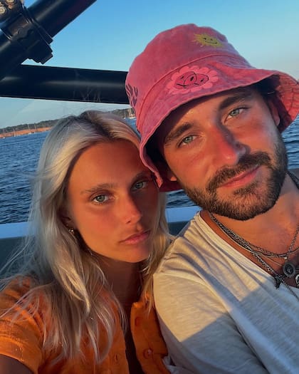 La actriz está en pareja con el empresario Jordi Lladó (Foto: Instagram @valentinazenere)
